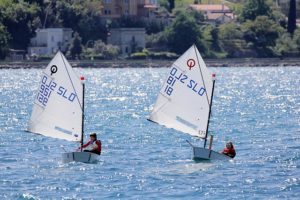 sailing dinghy
