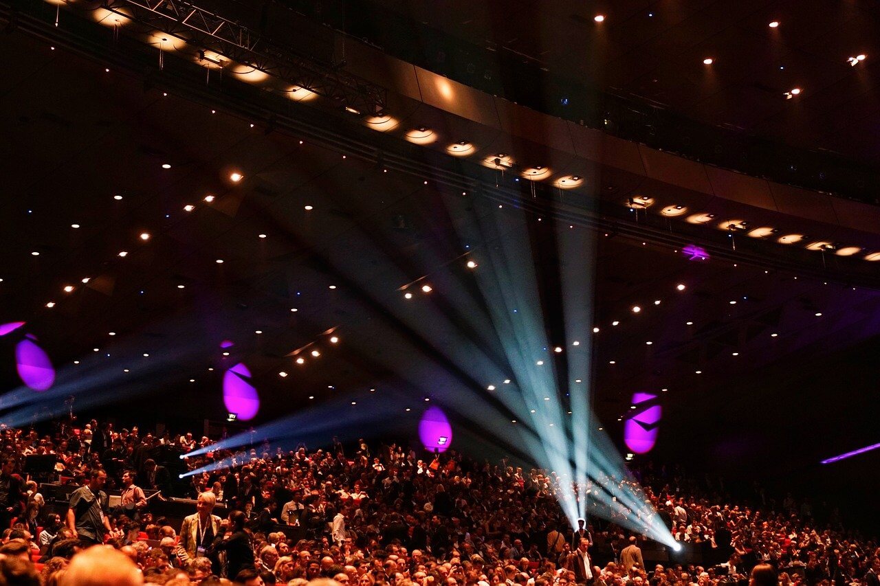 Grand entrance | Online Amplify blog